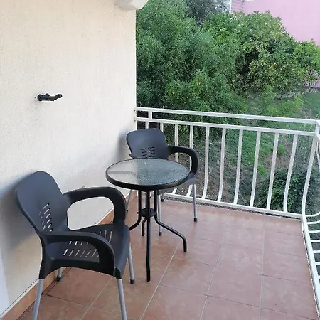 Garden *